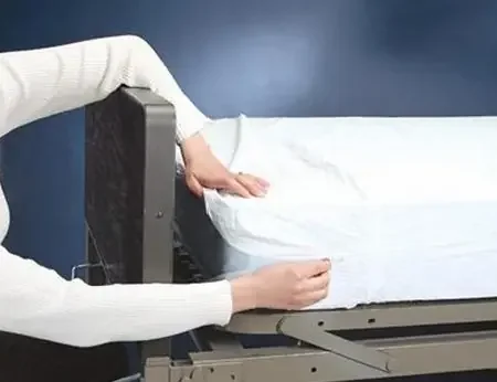Graco – Mattress Cover 36 X 80 X 6 Inch PVC Plastic For Twin Sized Mattresses – 3862