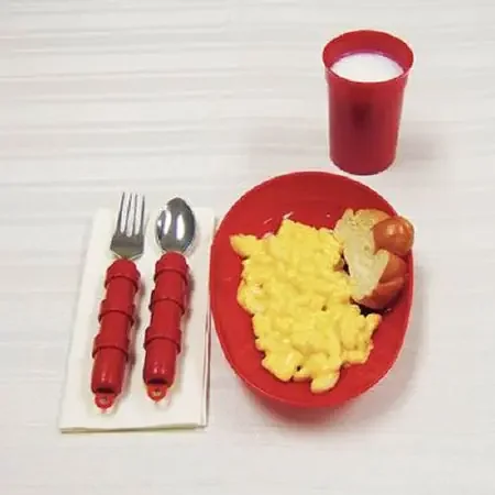 Maddak Redware – Tableware Deluxe Set – 564237