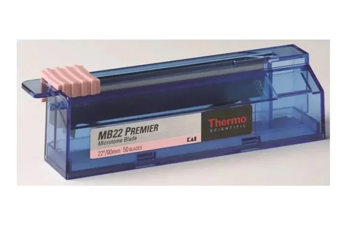 MB22 Premier – Microtome Blade Low Profile, PTFE Coated Stainless Steel, 0.25 mm, 22° Cutting Angle, 8 X 80 mm, Disposable – 3050822