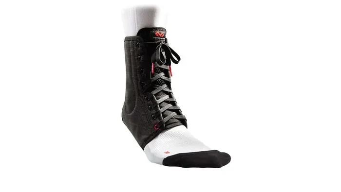 McDavid Ultralight – Ankle Brace Large Lace-Up Male 11 to 13 / Female 12 to 14 Left or Right Foot – 64072/NA/LG