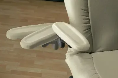 Midmark – Chair Arm For 641 Barrier-Free Power Procedure Chair – 9A396001-814