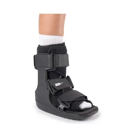 Ossur Formfit – Walker Boot Ossur FormFit Medium D-Ring / Hook and Loop Strap Closure Male 7-1/2 to 10-1/2 / Female 8-1/2 to 11-1/2 Left or Right Foot – W0700BLK